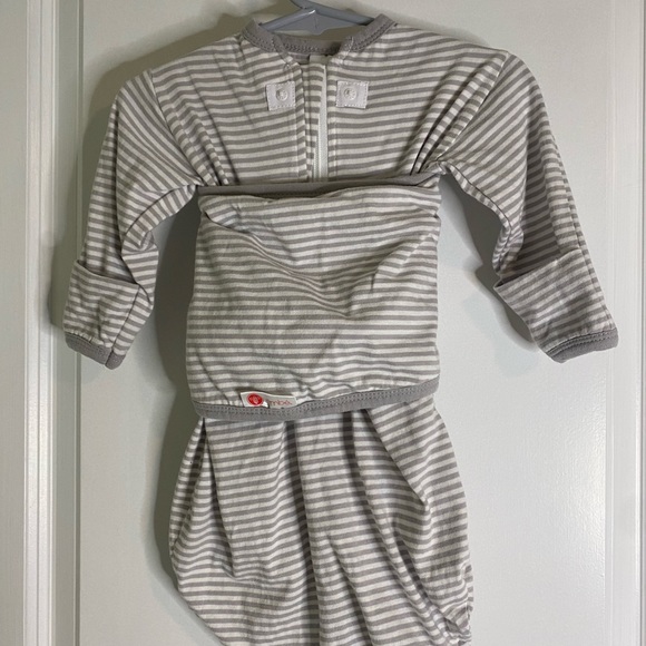 Hat + Long Sleeve Swaddle Sack Bundle - Picture 6 of 7